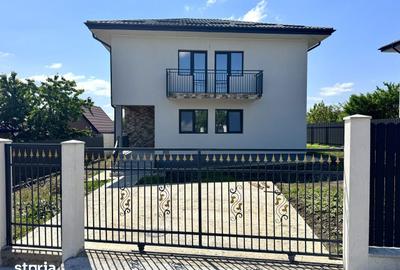 Casă cu 4 camere cu Teren 500 Mp în Miroslava - 1
