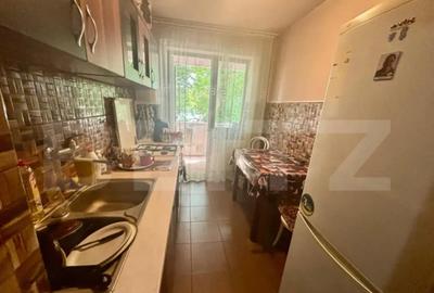 Apartament cu 2 camere semidecomandat, mobilat în Cloșca