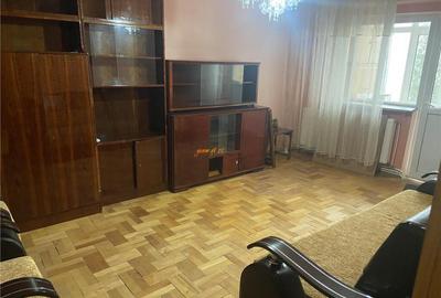 Apartament 3 camere , zona Inspectoratul Scolar , et 2/3 , d - 2