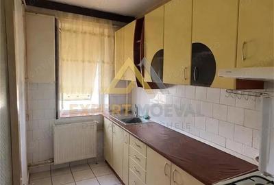 Apartament cu 3 camere decomandat în Săsar - 1
