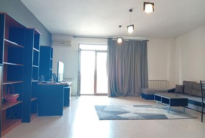 Apartament cu 2 camere decomandat în Complex Studențesc