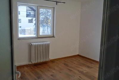 Casă cu Teren 100 Mp în Central - 3