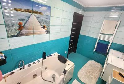 Casă cu 7 camere cu Teren 270 Mp în Central - 2