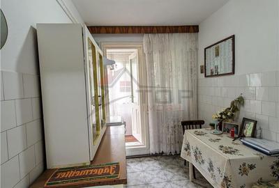 Apartament cu 2 camere semidecomandat în Tătărași