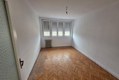 Apartament cu 3 camere decomandat în Bălcescu - 4