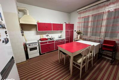 Casă cu 5 camere cu Teren 483 Mp în Central - 1