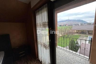 Casă cu 7 camere cu Teren 840 Mp în Central - 5