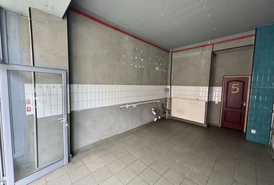 Spațiu comercial, de 38 mp, în Central - 3