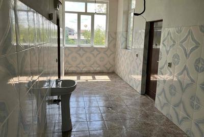 Casă cu 5 camere cu Canalizare în Cățelu - 7