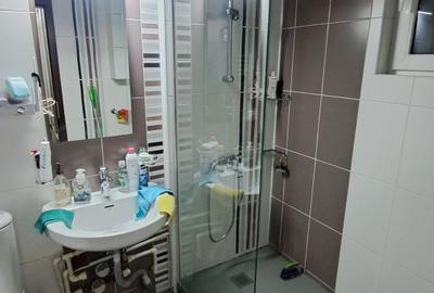 Apartament 3 camere, renovat, poziție retrasă (nu la bulevard) – Metrou 500 m - 41
