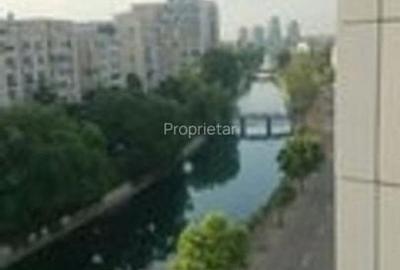 Spațiu comercial, de 200 mp, în Central - 6