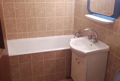 Apartament cu 3 camere decomandat în Central - 2