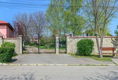 Vilă cu parc, piscină, jacuzzi și foișor, panouri fotovoltaice - 30