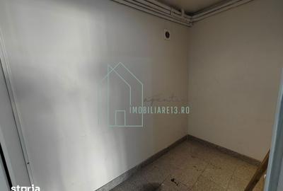 Spațiu comercial, de 40 mp, în Central - 4