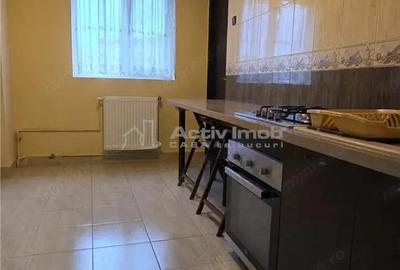 Apartament cu 4 camere semidecomandat, mobilat în Decebal - 1
