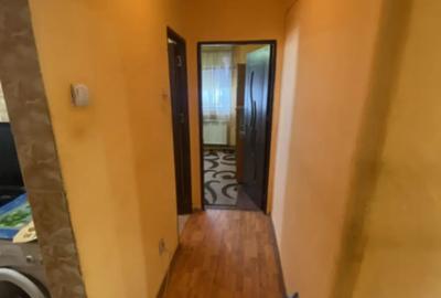 Apartament cu 3 camere decomandat în Filiași - 10