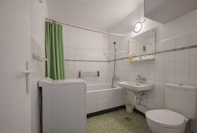 Apartament cu 3 camere semidecomandat în Central - 6
