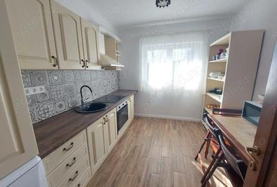 Casă cu Teren 255 Mp în Central - 1