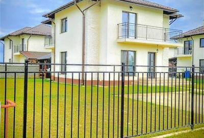 Casă cu 4 camere cu Teren 500 Mp în Periferie - 1