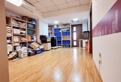 Vitan-Mall Birouri suprafata 183 mp-pret 2379 euro - 3