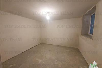 Casă cu 6 camere cu Teren 5150 Mp în Pantelimon - 9