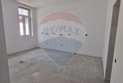 Corp cladire, 3 camere de vanzare, central, CABINET MEDICAL - 11