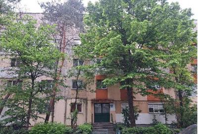 Cota de 3/16 si cota de 5/8 din apartament-Craiova, Jud Dolj Cota de 3/16 si cota de 5/8 din apartament-Craiova, Jud Dolj - 1