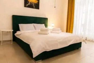 Apartament cu 2 camere semidecomandat în Tractorul - 1