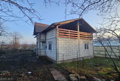 Casă cu 4 camere în Măldăeni - 8