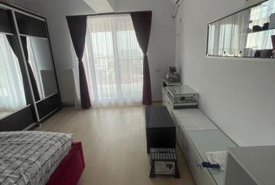 Garsonieră decomandată, mobilată în Ozana