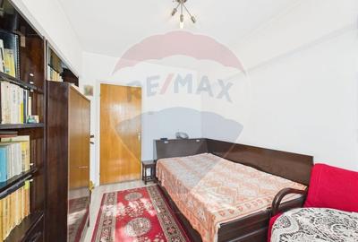 Apartament cu 3 camere de vanzare in zona Decebal - Baba Novac - 5