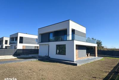Casă cu 5 camere cu Teren 500 Mp în Miroslava - 2