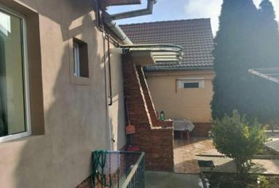 Casa cu 2 apartamente, 5 camere, 140 mp, zona Turnisor - 3