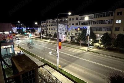 Apartament cu 3 camere decomandat în Central - 1