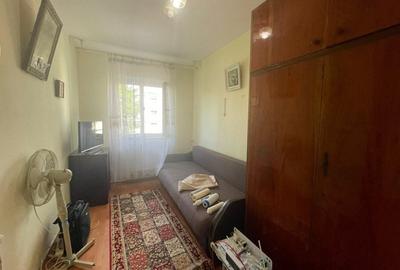 Apartament 3 camere decomandat-Pod de Fier-etaj 2 - 4