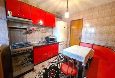 Inchiriere apartament 3 camere, Aleea Fantanii - zona centrala - 4