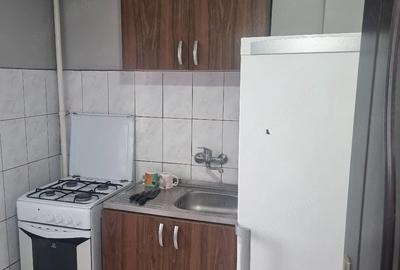 Garsonieră decomandată în Gară - 2