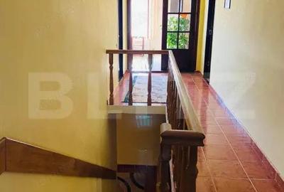 Casă cu 6 camere cu Teren 2500 Mp în Central - 4