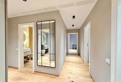 Apartament cu 3 camere decomandat în Astra