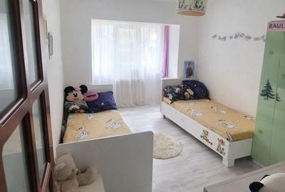 Apartament cu 3 camere decomandat, mobilat în Ampoi 3 - 4