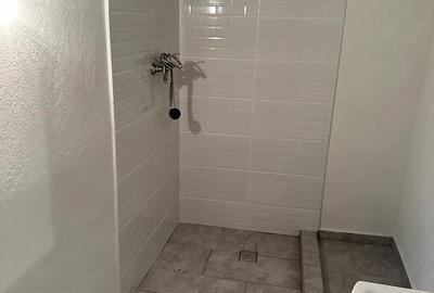 Casă cu 6 camere cu Teren 160 Mp în 13 Septembrie - 2