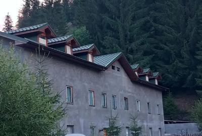 Casă cu 6 camere în Poiana Horea - 1