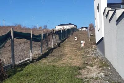 Teren de 1142 mp, în Vulcan - 4