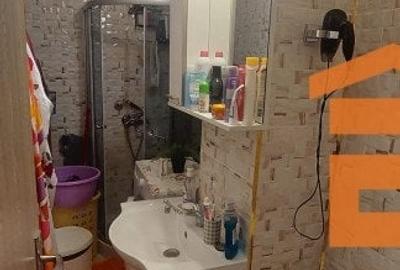 Garsoniera decomandata transformata in apartament cu 2 camere in zona POARTA 6 - 9