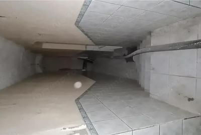 Spațiu comercial, de 100 mp, în Central - 1