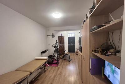 Resita, Apt. 2 cam.conf.1Sporit, Zona Universal - 2