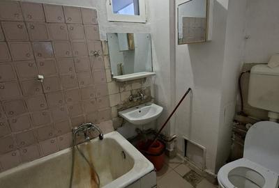 Apartament cu 2 camere decomandat, mobilat în P-ța Unirii - 9