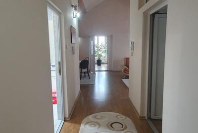 OFERTA EXCEPTIONALA - CASA  DE VANZARE -ZONA EXCLUSIVISTA - 9