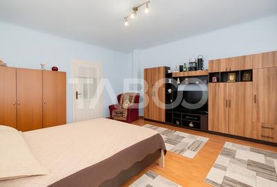 Casa de vanzare str Paltinului nr 28  Vasile Aaron 3 camere si teren - 8