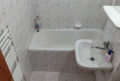 Apartament cu 3 camere semidecomandat în Central - 5